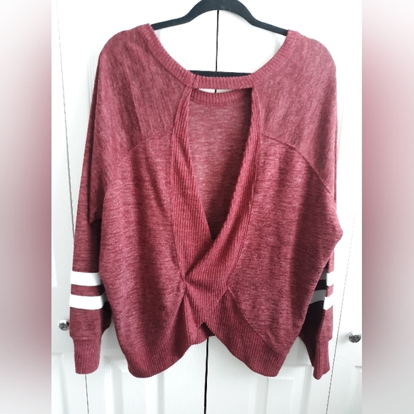 Maroon sweater with cut-out in back, NWT - Picture 11 of 13